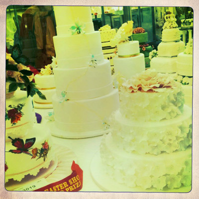 including truly astonishing and gorgeous wedding cakes